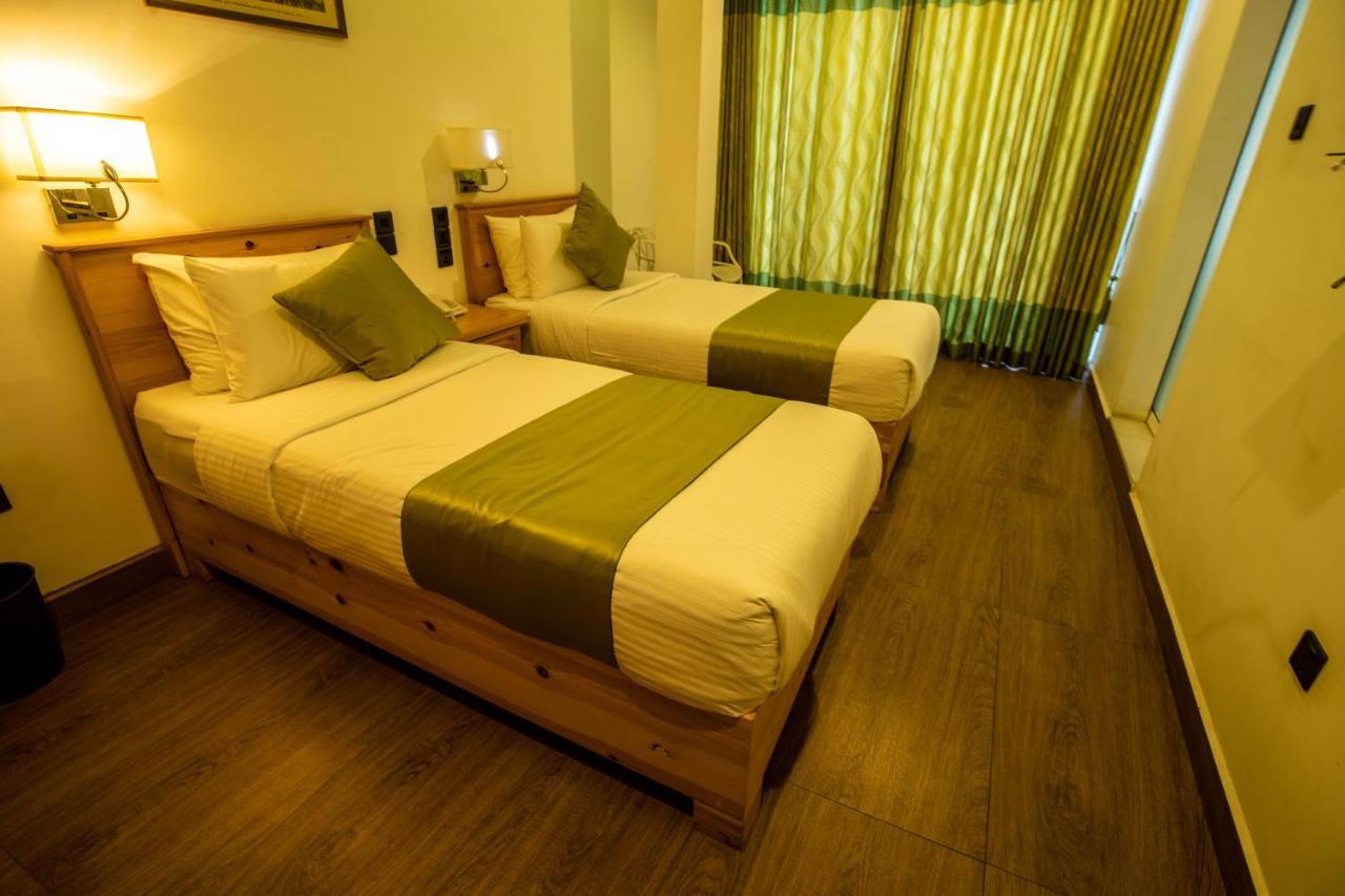 Hotel Ganthera 캔디 외부 사진