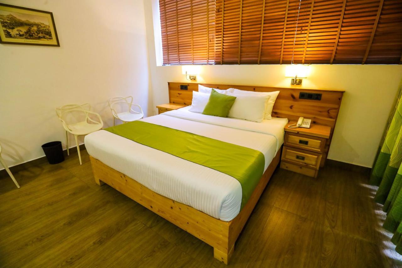 Hotel Ganthera 캔디 외부 사진