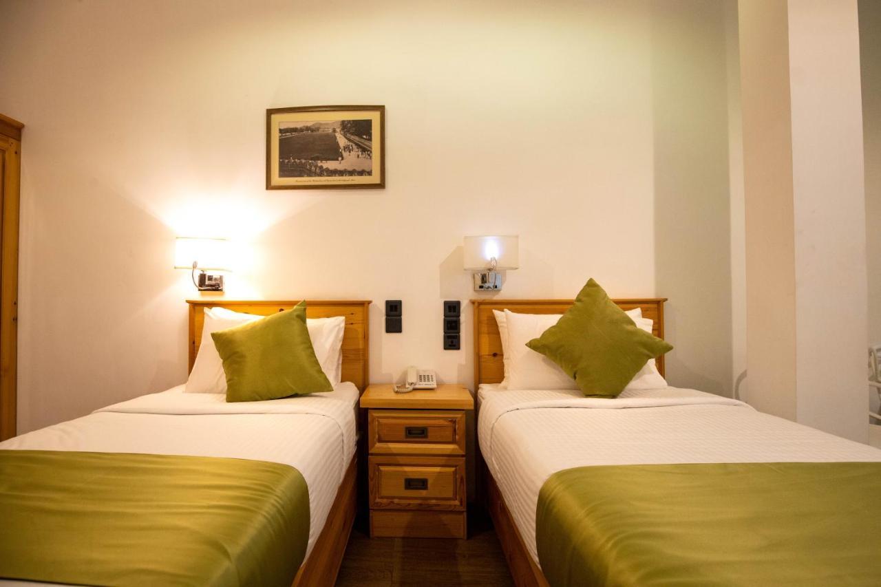 Hotel Ganthera 캔디 외부 사진