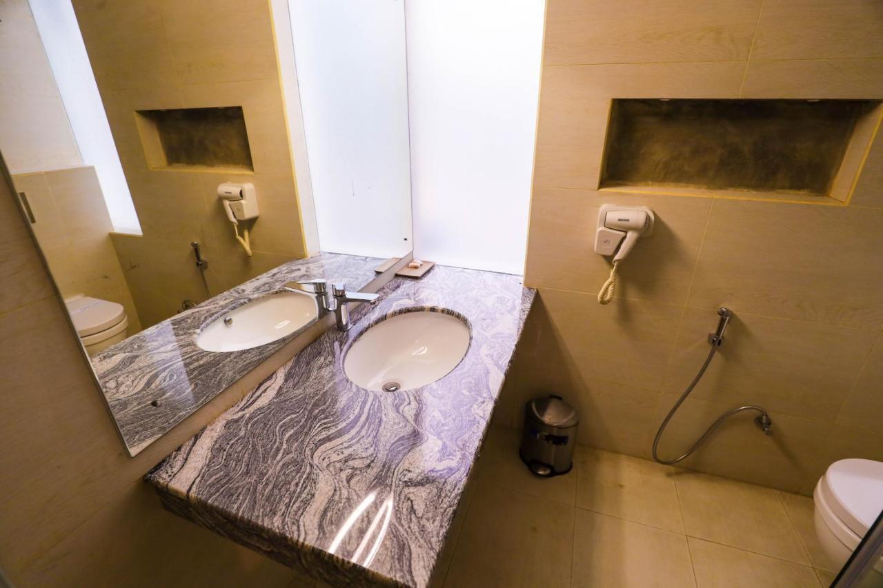 Hotel Ganthera 캔디 외부 사진