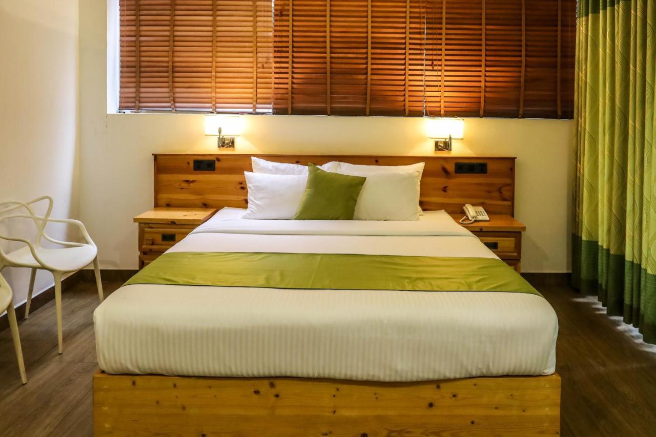 Hotel Ganthera 캔디 외부 사진